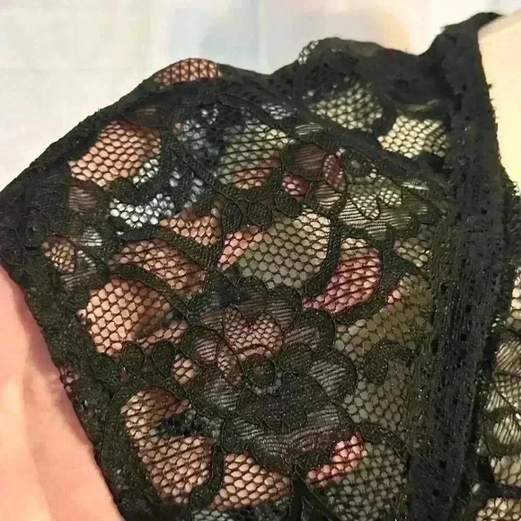 Miusol Black Lace Dress. Lined. Size 2XL. Keyhole Back - Picture 4 of 7